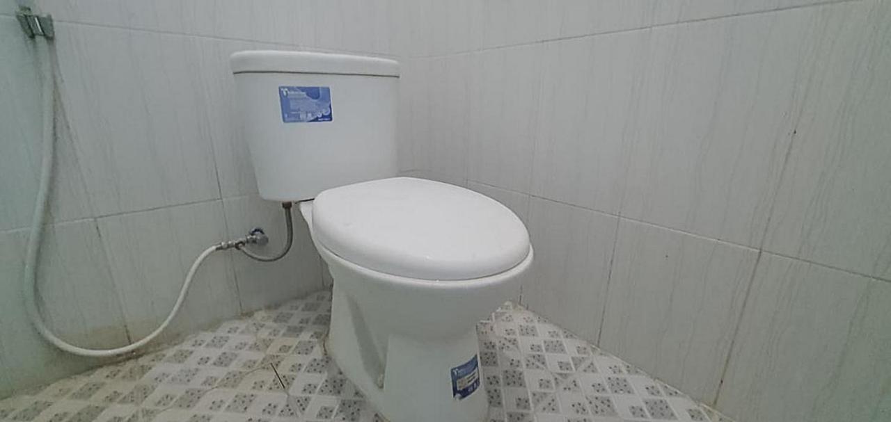 Griya Mbak Tafik Syariah Hotel Gendingan Luaran gambar